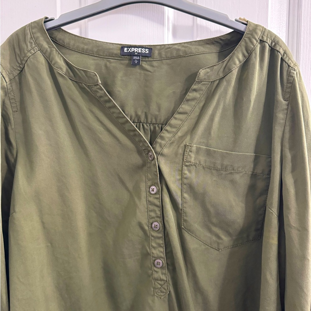 Express Green Long Sleeve Button Down Shirt